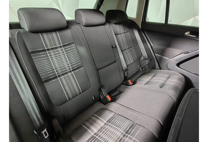 Volkswagen Tiguan 1.4 TSI BlueMotion MT (122 л.с.) Trend & Fun Синий в АВИЛОН. Слайд №17