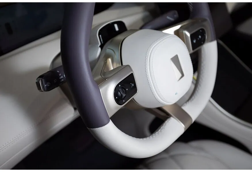 Avatr 11 116 kWh 4WD (578 л.с.) 5 мест Белый в АВИЛОН. Слайд №10