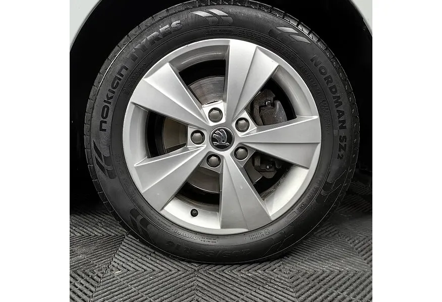 LIVE. Слайд №17