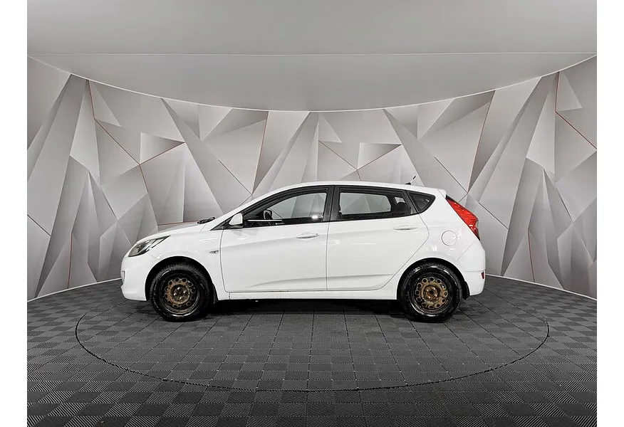 Hyundai Solaris 1.4 MT (107 л.с.) Active Белый в АВИЛОН. Слайд №5