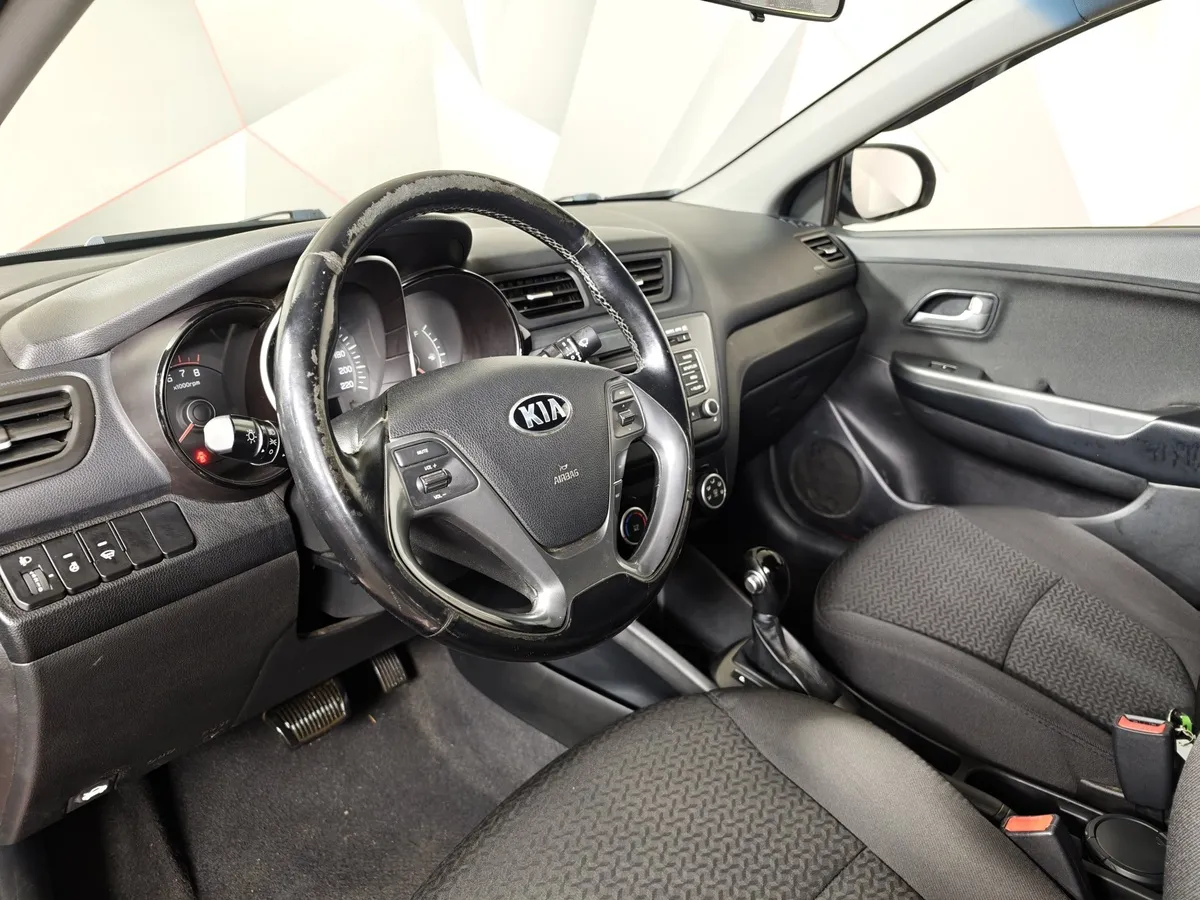 Kia Rio 1.6 AT (123 л.с.) Красный в АВИЛОН. Слайд №19