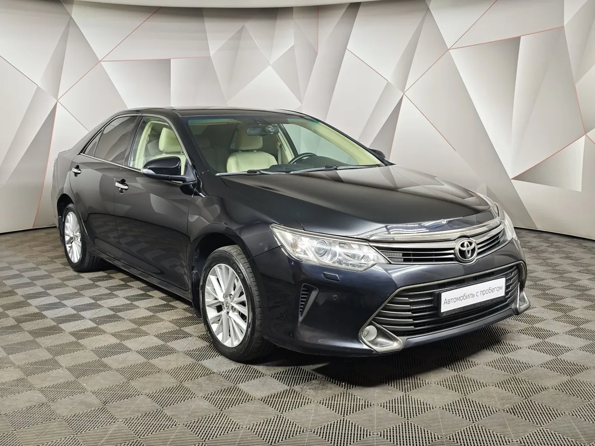 Toyota Camry 2.5 AT (181 л.с.) Черный в АВИЛОН. Слайд №3
