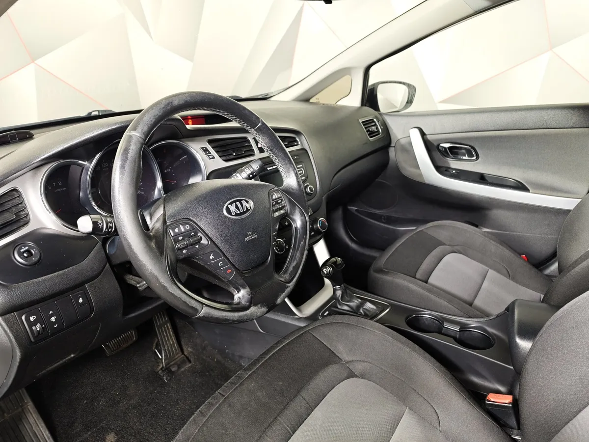 Kia Ceed 1.6 AT (130 л.с.) Luxe Черный в АВИЛОН. Слайд №19