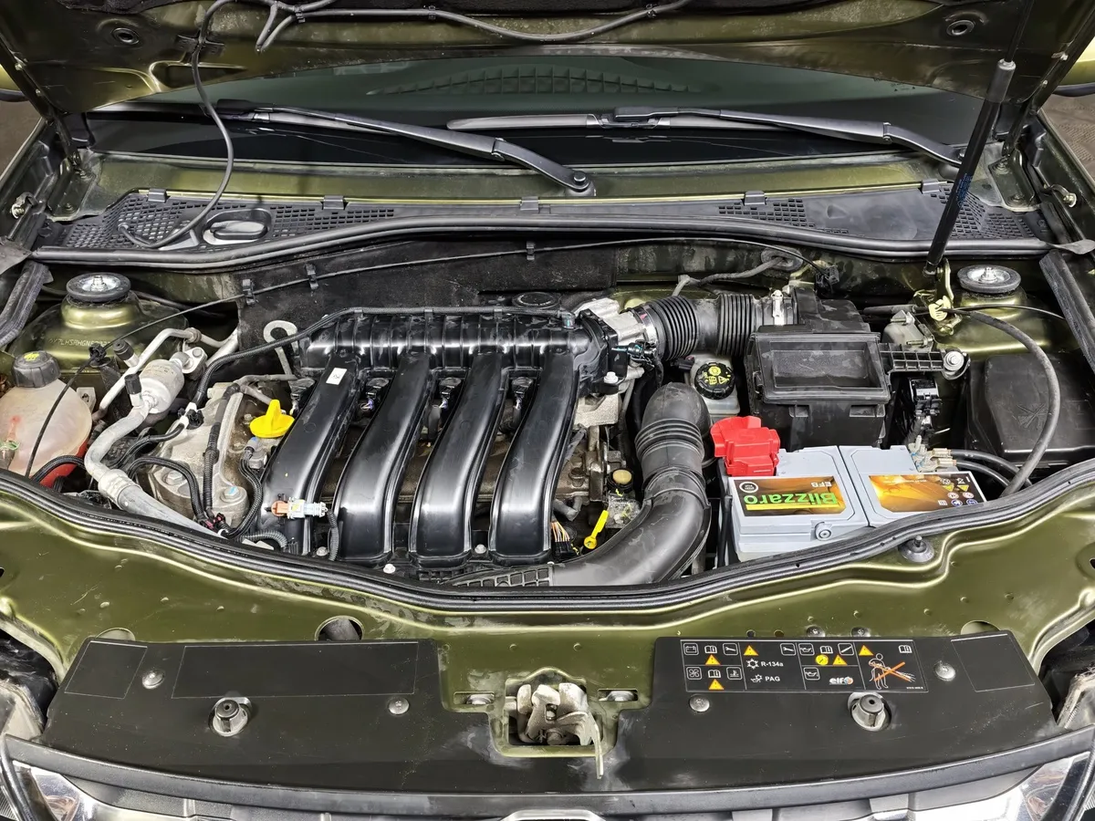 Renault Duster 2.0 MT 4x4 (143 л.с.) Зеленый в АВИЛОН. Слайд №11