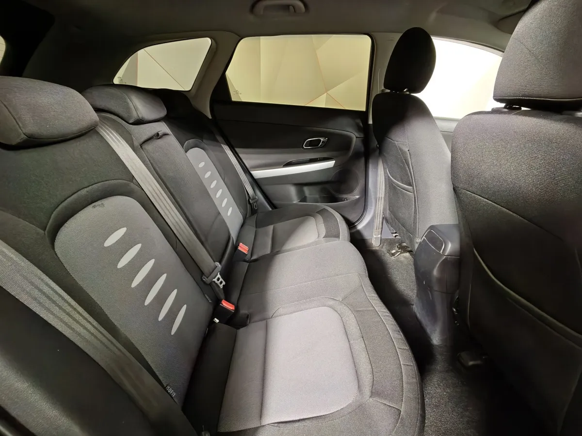 Kia Ceed 1.6 AT (130 л.с.) Luxe Черный в АВИЛОН. Слайд №16