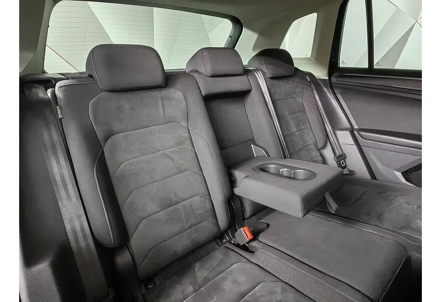 Volkswagen Tiguan 2.0 TDI 4Motion DSG (150 л.с.) Sportline Черный в АВИЛОН. Слайд №12