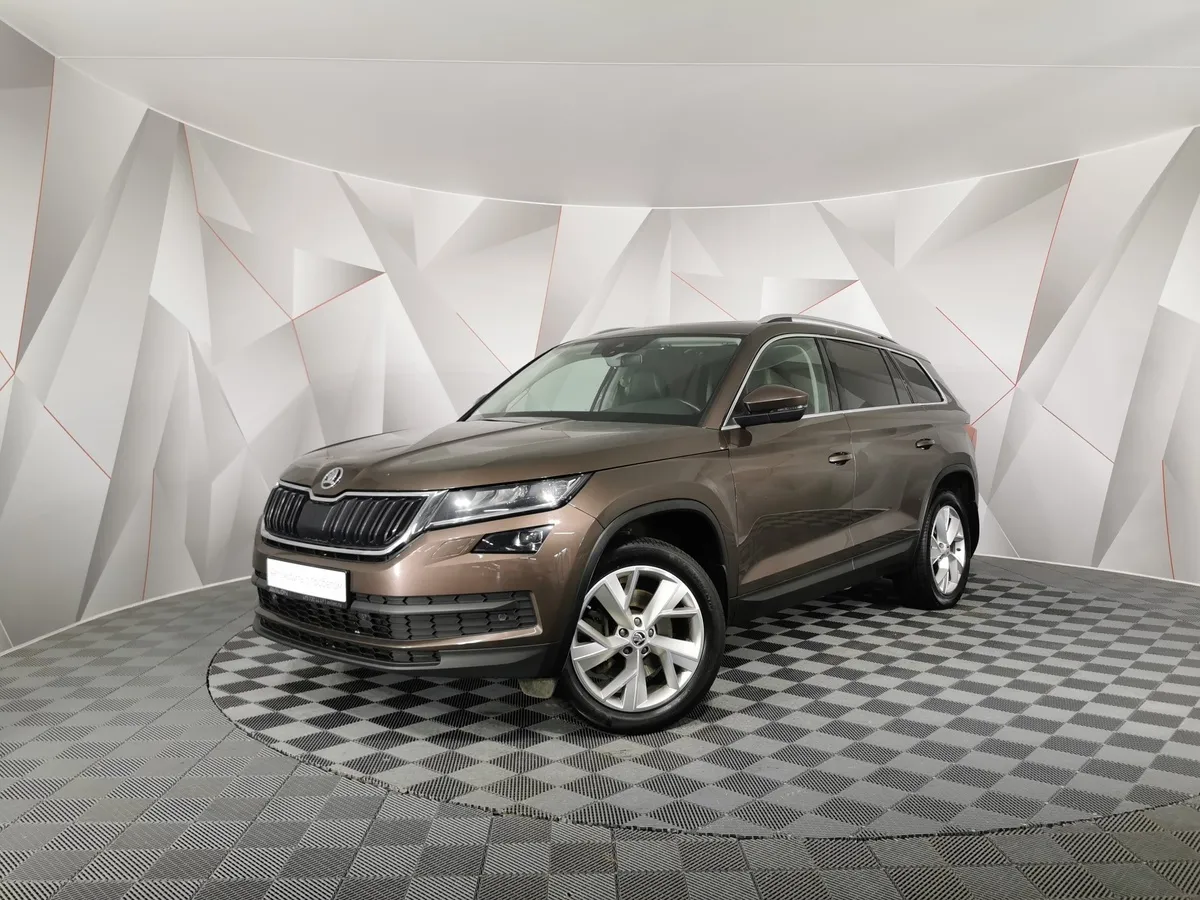 АВИЛОН - Skoda Kodiaq 2.0 TSI DSG 4X4 (180 л.с.) Коричневый - slide 10050394