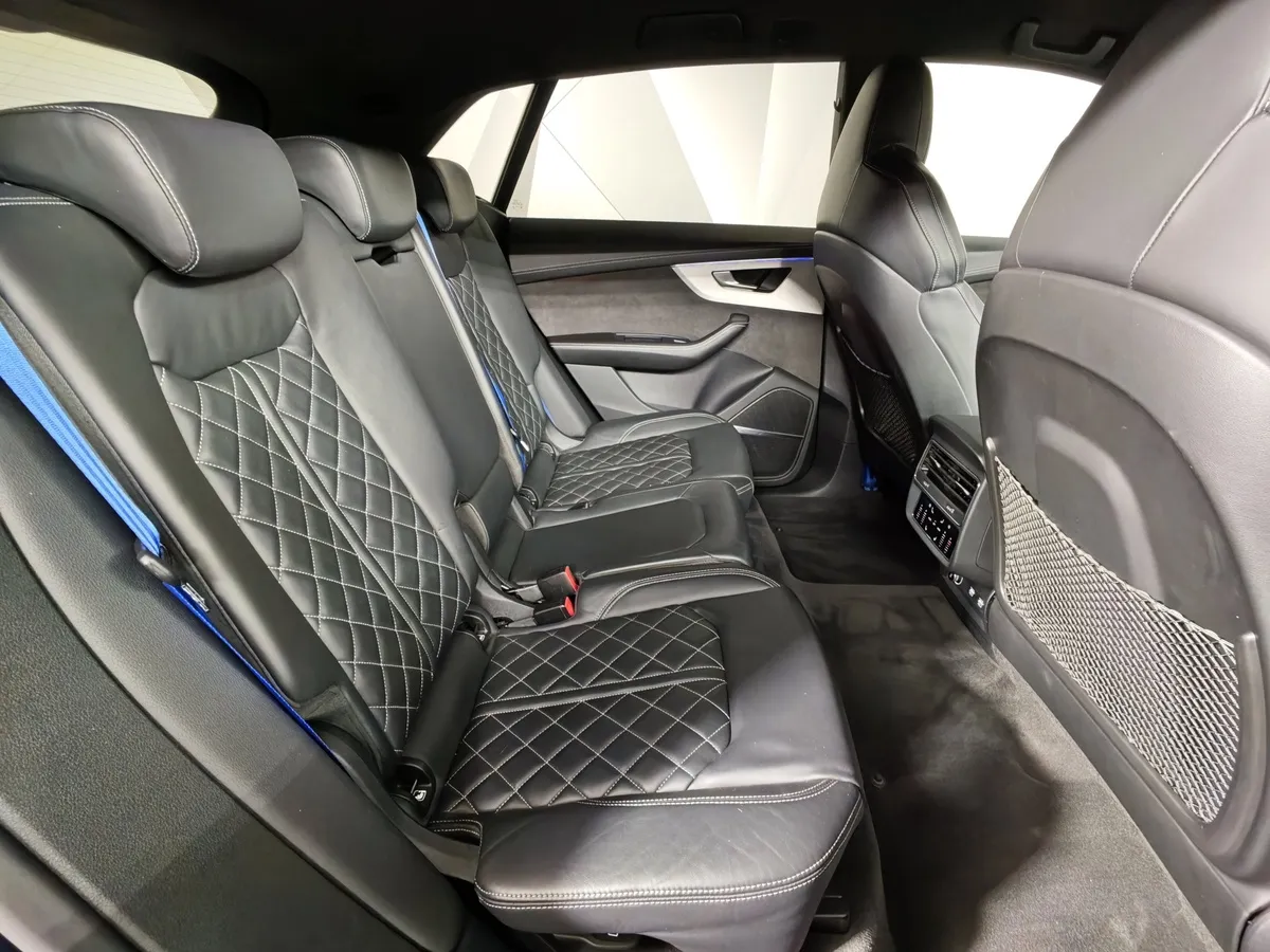 Audi Q8 45 TDI Tiptronic quattro (249 л.с.) Синий в АВИЛОН. Слайд №16