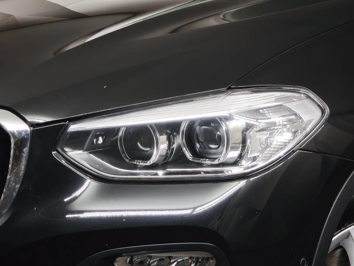 BMW X4 xDrive20i Steptronic (184 л.с.) Черный в АВИЛОН. Слайд №8