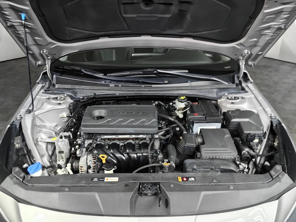 Hyundai Elantra 1.6 AT (128 л.с.) Comfort Серый в АВИЛОН. Слайд №11