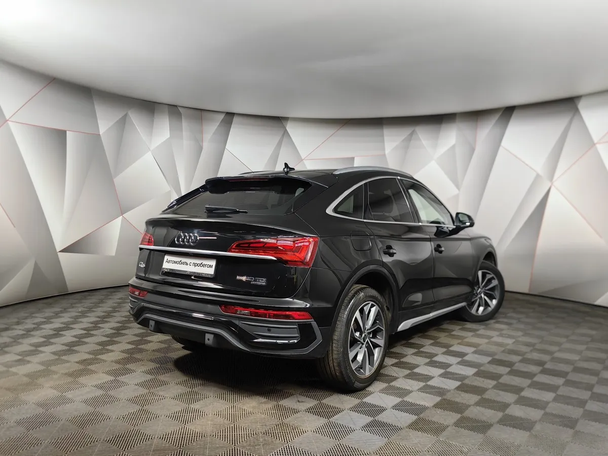 Audi Q5 Sportback 2.0 TFSI S tronic quattro (204 л.с.) Черный в АВИЛОН. Слайд №2