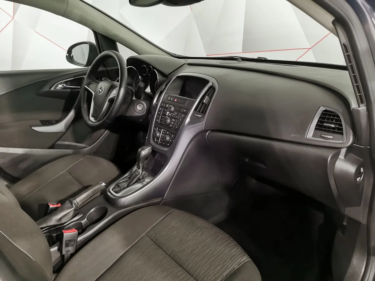 Opel Astra 1.4 Turbo AT (140 л.с.) Серый в АВИЛОН. Слайд №12