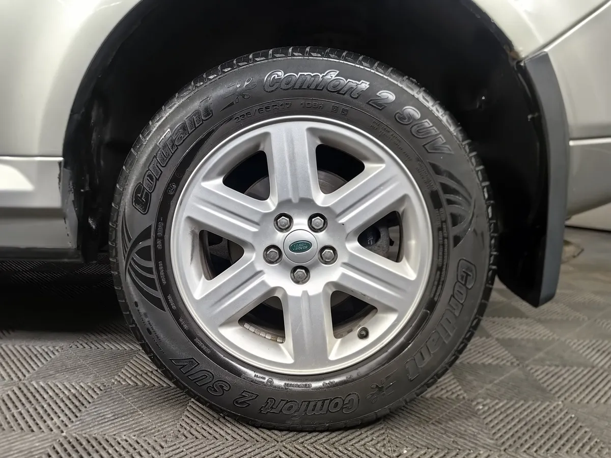 Land Rover Freelander 2.2 TD4 AT 4WD (150 л.с.) Серый в АВИЛОН. Слайд №9