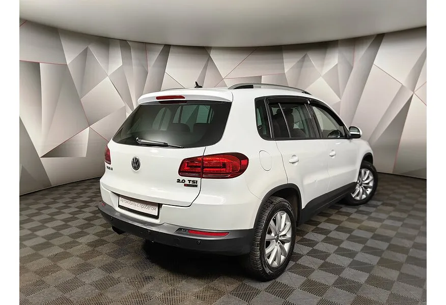 Volkswagen Tiguan 2.0 TSI 4Motion AT (180 л.с.) Sport&Style Белый в АВИЛОН. Слайд №2