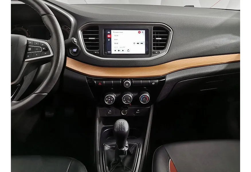 ВАЗ (Lada) Vesta 1.6 MT (106 л.с.) Techno Белый в АВИЛОН. Слайд №15