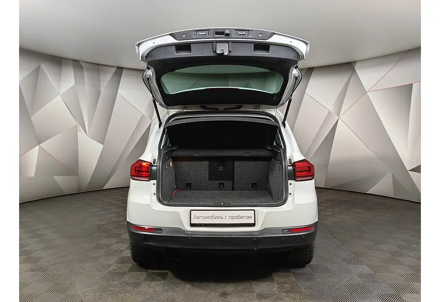Volkswagen Tiguan 2.0 TSI 4Motion AT (180 л.с.) Sport&Style Белый в АВИЛОН. Слайд №11