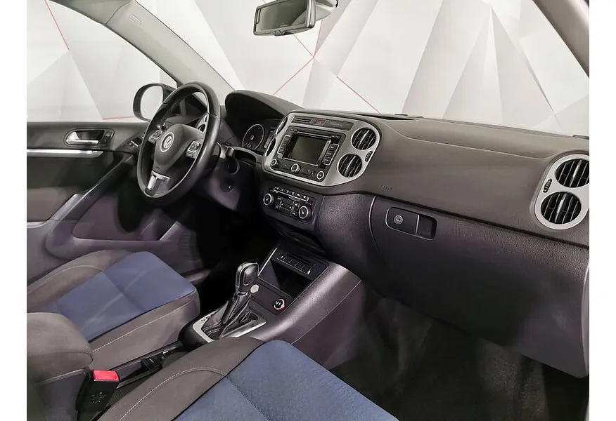 Volkswagen Tiguan 2.0 TSI 4Motion AT (170 л.с.) Sochi Edition Белый в АВИЛОН. Слайд №13