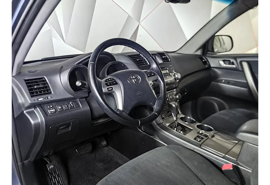 АВИЛОН - Toyota Highlander 3.5 AT 4WD (273 л.с.) Комфорт Голубой - slide 13