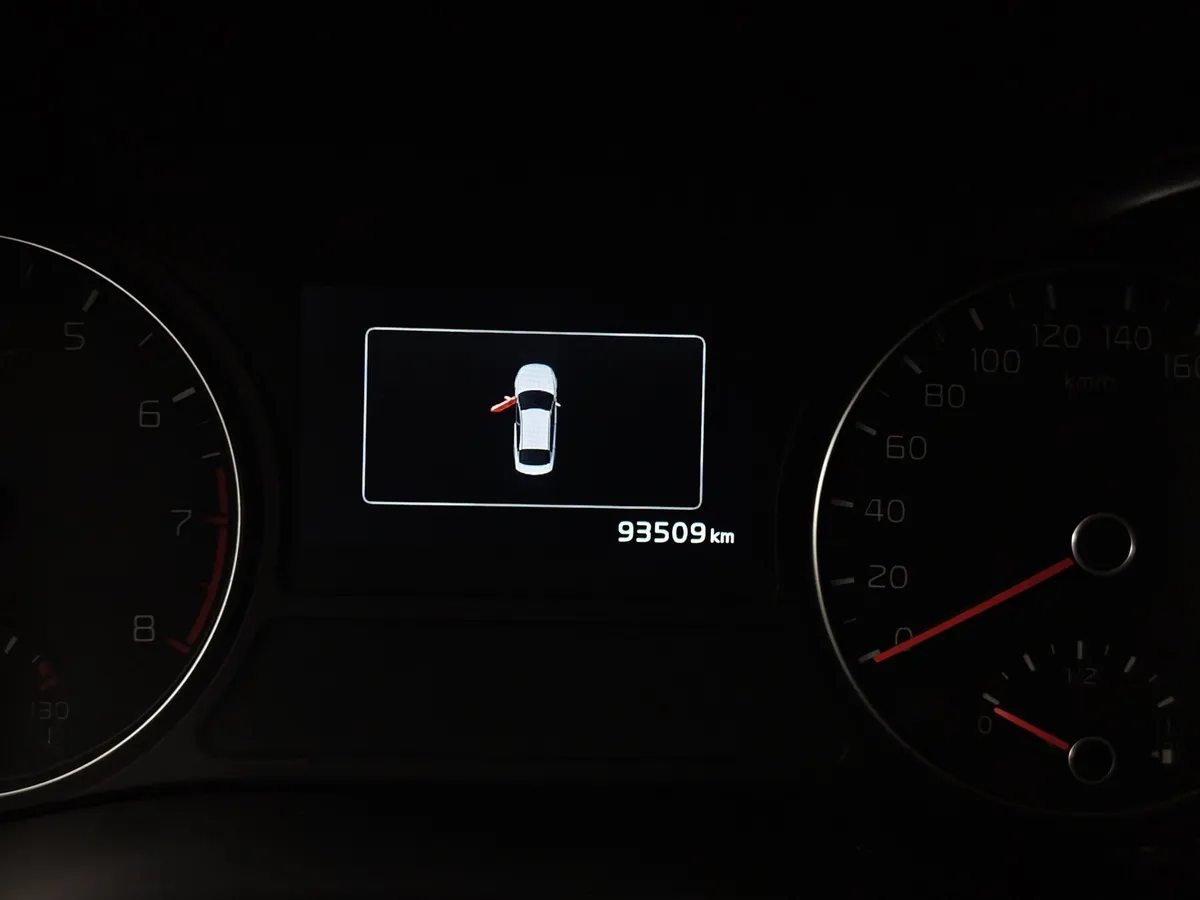 Kia Optima 2.0 T AT (245 л.с.) GT Белый в АВИЛОН. Слайд №18