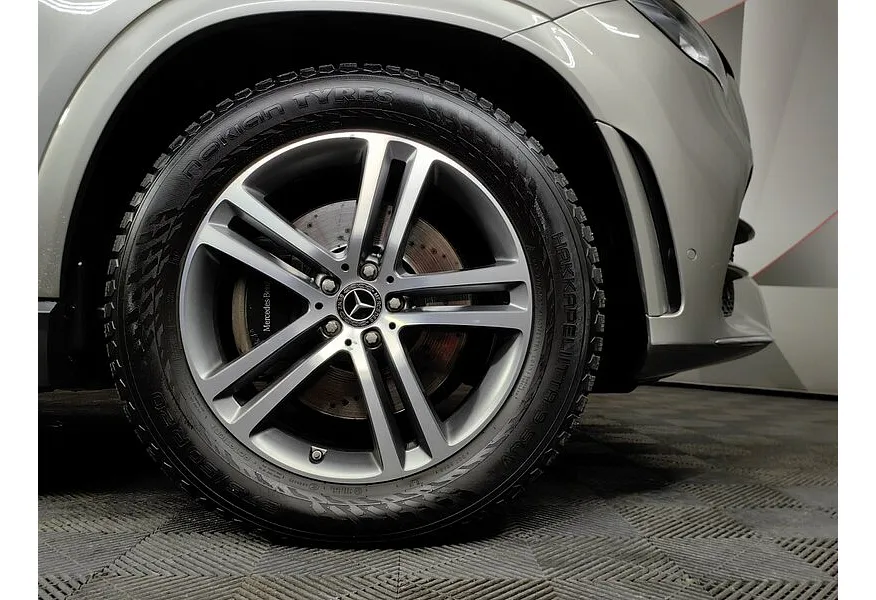 Mercedes-Benz GLE 300 d 4MATIC 9G-TRONIC (245 л.с.) Sport Серый в АВИЛОН. Слайд №9