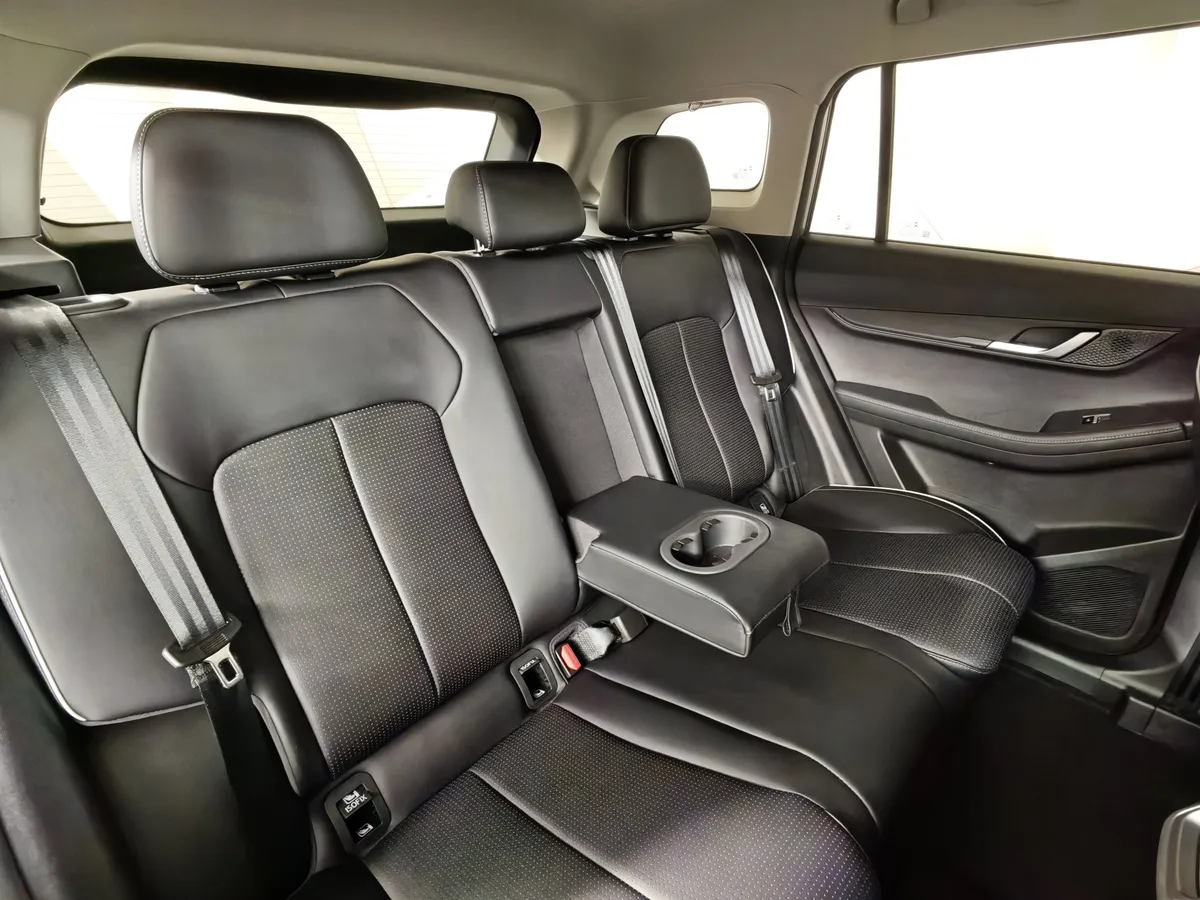 JELAND J6 1.5 DCT FWD (147 л.с.) Комфорт Серый в АВИЛОН. Слайд №17