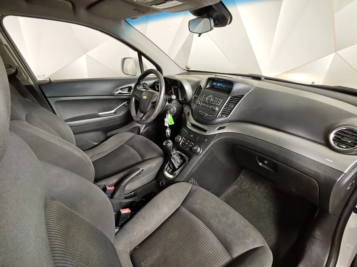Chevrolet Orlando 1.8 MT (141 л.с.) Белый в АВИЛОН. Слайд №13
