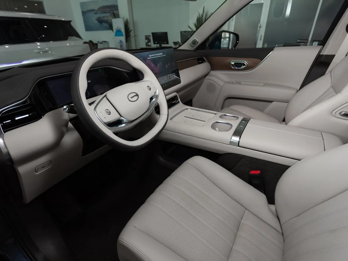 GAC S9 1.5h DHT 4WD (340 л.с.) Эс Икс Премиум Белый в АВИЛОН. Слайд №5