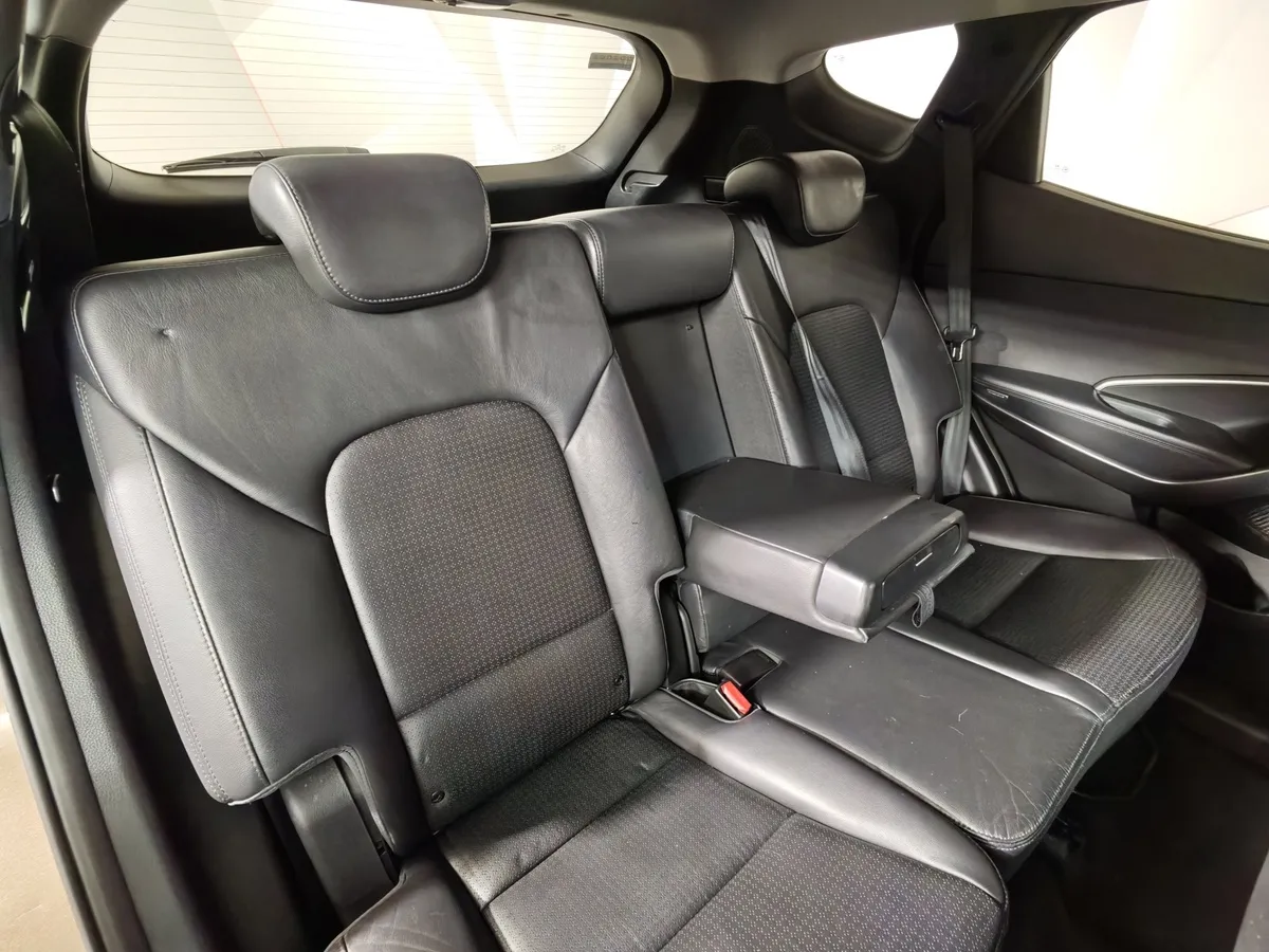 Hyundai Santa Fe 2.2 CRDi AT 4WD (197 л.с.) Коричневый в АВИЛОН. Слайд №17