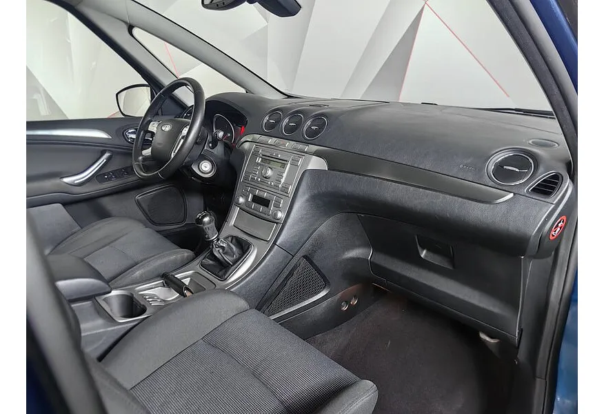 Ford S-Max 2.0 MT (145 л.с.) Titanium Синий в АВИЛОН. Слайд №13