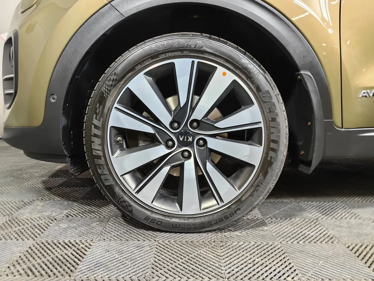 Kia Sportage 2.0 CRDi AT 4WD (185 л.с.) Premium Желтый в АВИЛОН. Слайд №9