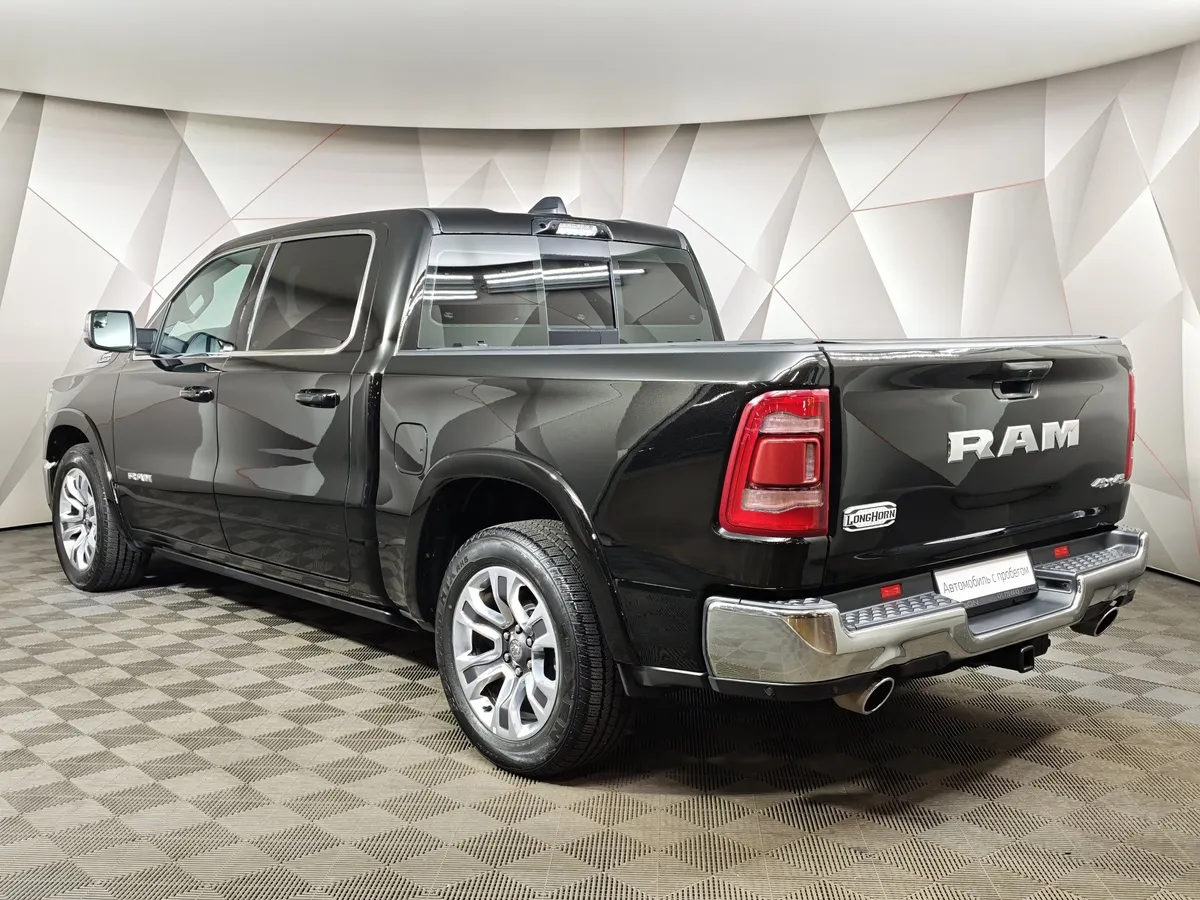 RAM 1500 5.7 AT 4x4 6'4" box (400 л.с.) Черный в АВИЛОН. Слайд №4
