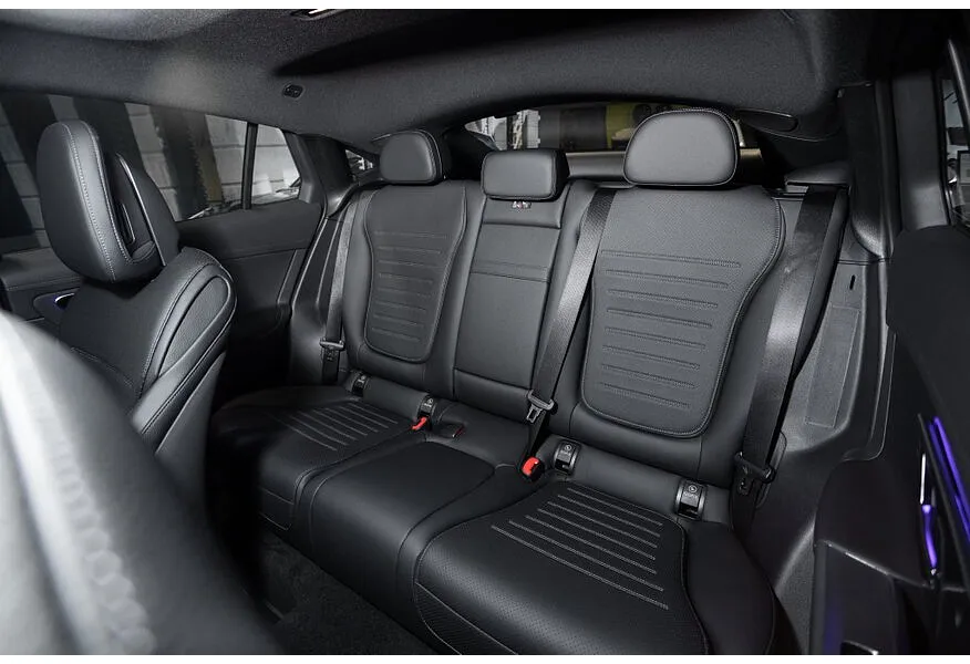 Mercedes-Benz GLC Купе 300 9G-TRONIC 4MATIC (272 л.с.) Черный в АВИЛОН. Слайд №8