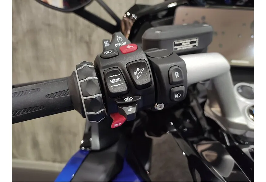 BMW Motorrad K 1600 GT K 1600 GT 1649 см³ (160) 1649 Синий в АВИЛОН. Слайд №11