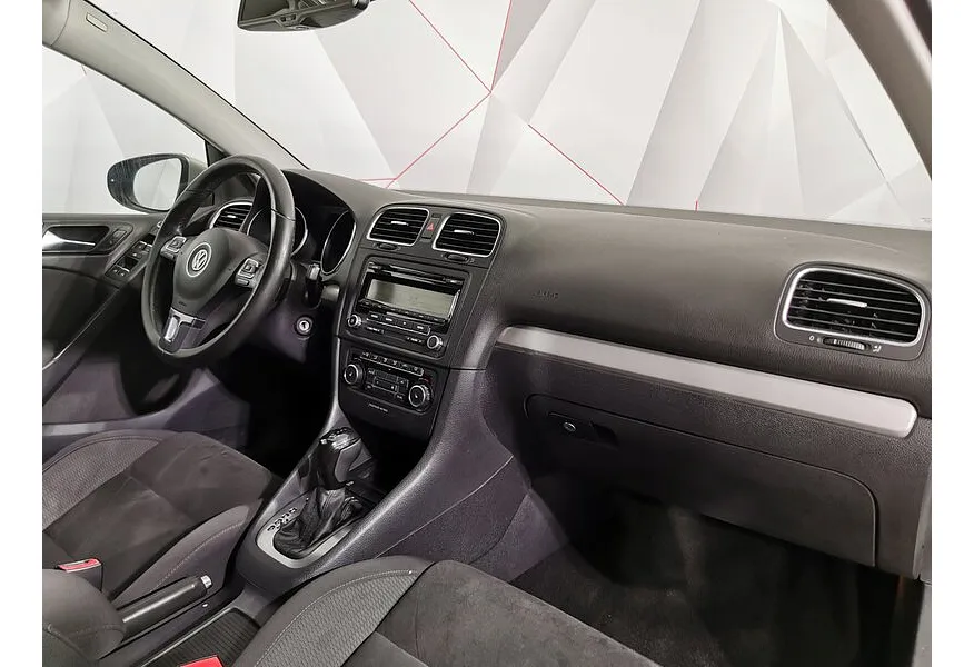 Volkswagen Golf 1.6 DSG (102 л.с.) Trendline Серебристый в АВИЛОН. Слайд №12