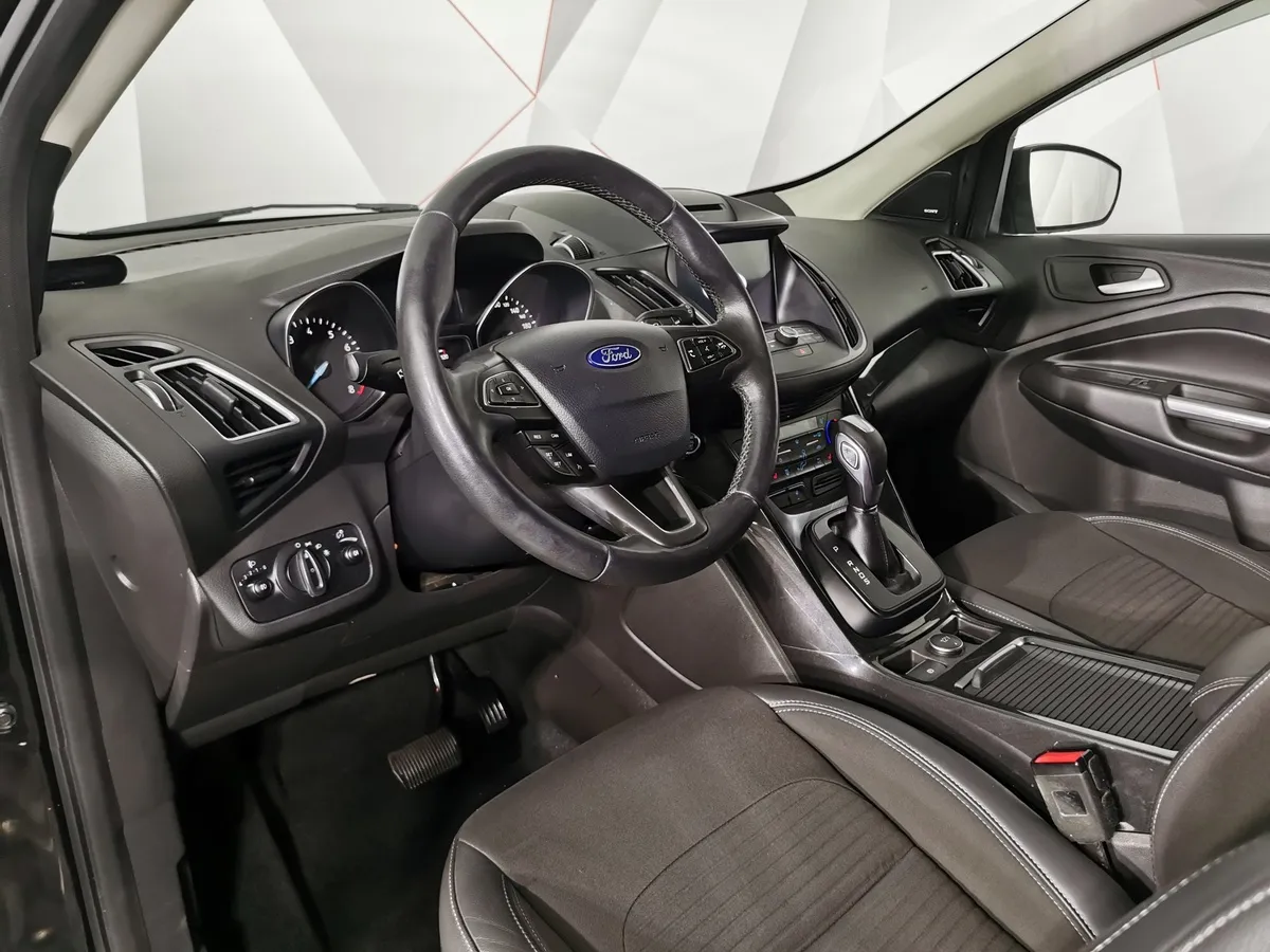 Ford Kuga 1.5 EcoBoost AT AWD (150 л.с.) Titanium Черный в АВИЛОН. Слайд №18