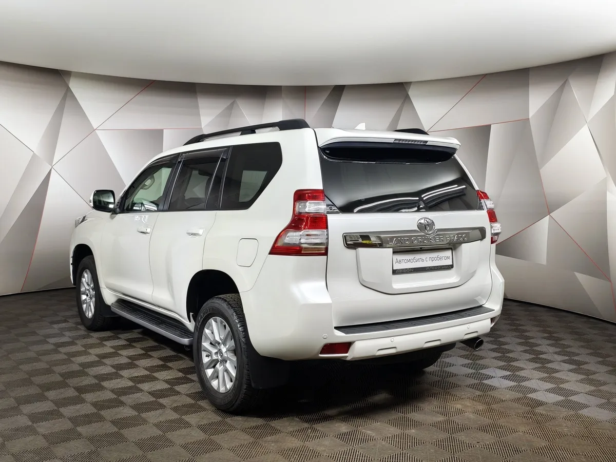 Toyota Land Cruiser Prado 4.0 AT 4WD (282 л.с.) Белый в АВИЛОН. Слайд №4