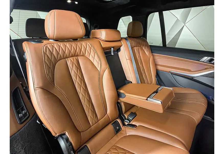 АВИЛОН - BMW X7 xDrive40d Steptronic (340 л.с.) Черный - slide 6