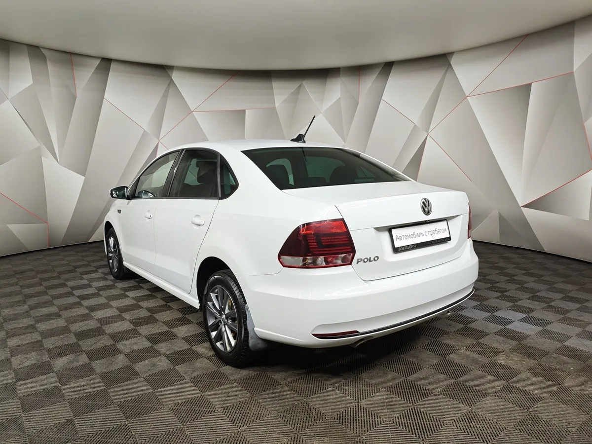 Volkswagen Polo 1.6 MPI MT (110 л.с.) Connect Белый в АВИЛОН. Слайд №4