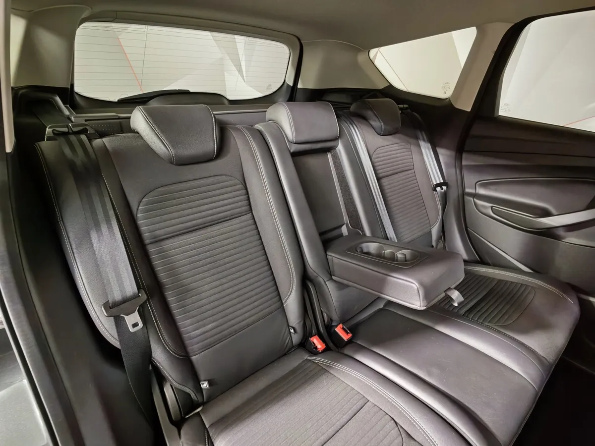Ford Kuga 1.5 EcoBoost AT AWD (150 л.с.) Titanium Серый в АВИЛОН. Слайд №16