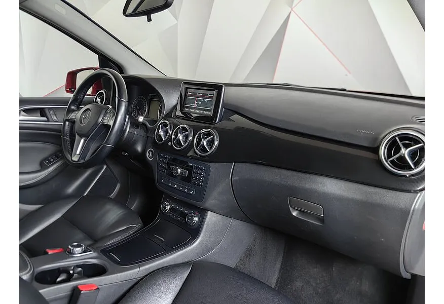 Mercedes-Benz B-Класс B 200 7G-DCT (150 л.с.) Красный в АВИЛОН. Слайд №13