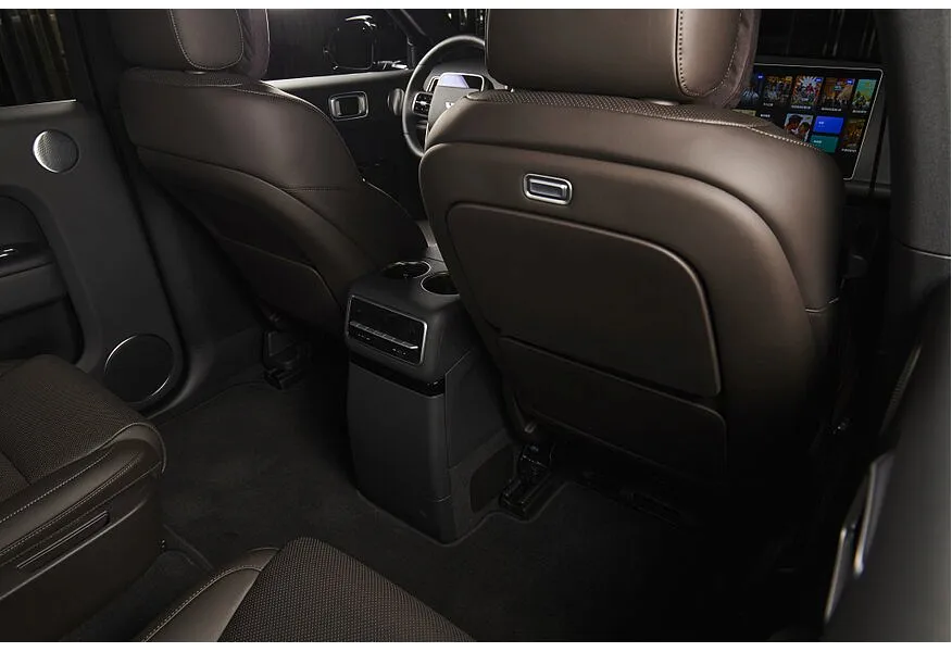 Li Auto L9 1.5 AT 4WD (449 л.с.) Ultra Белый в АВИЛОН. Слайд №3