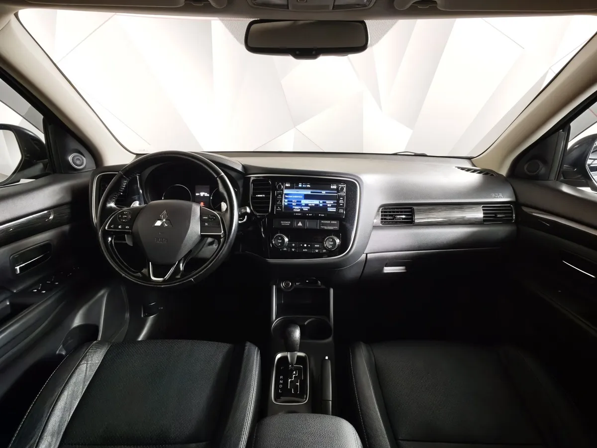 Mitsubishi Outlander 2.4 CVT 4WD (167 л.с.) Коричневый в АВИЛОН. Слайд №12