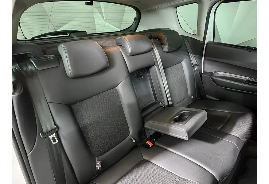 Peugeot 3008 1.6 AT 4WD (150 л.с.) Белый в АВИЛОН. Слайд №16