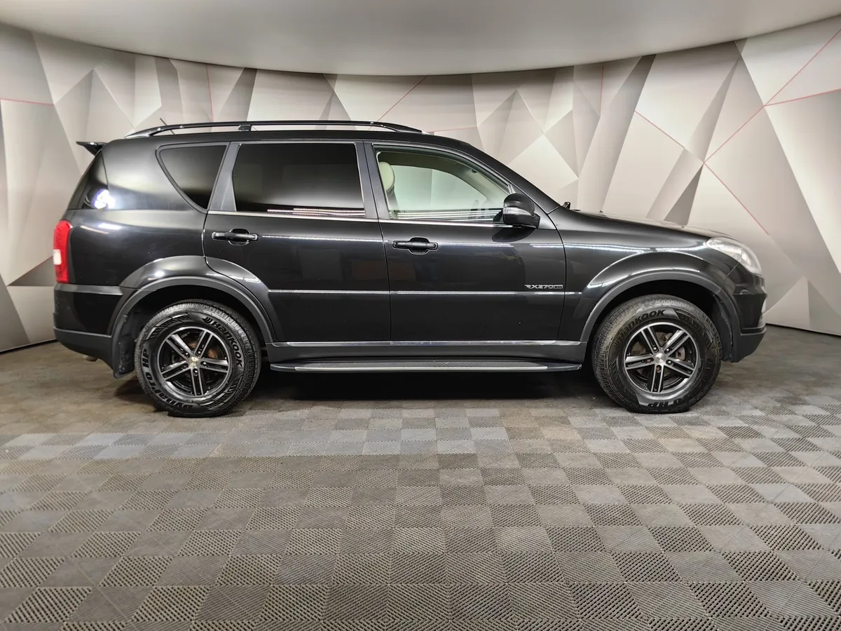 SsangYong Rexton 2.7 Xdi T-Tronic 4WD (165 л.с.) Черный в АВИЛОН. Слайд №6