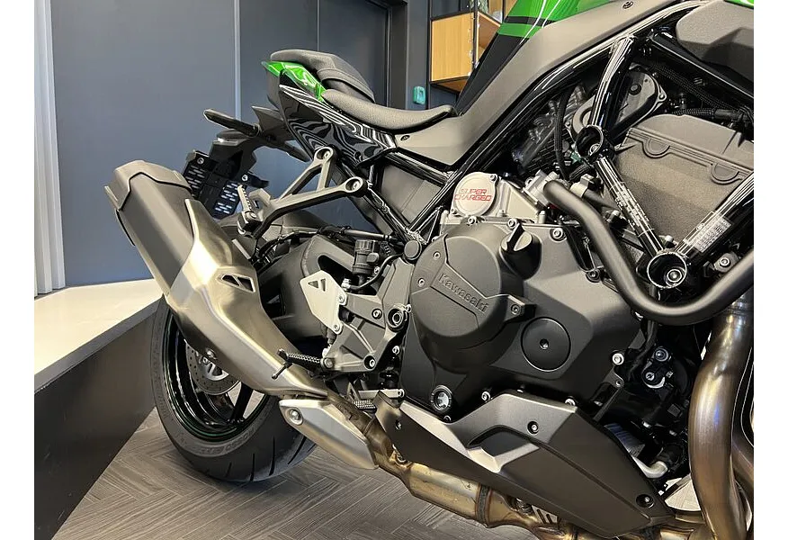 Kawasaki Z H2 998 см³ (200 л.с.) (200) 998 Серый в АВИЛОН. Слайд №6