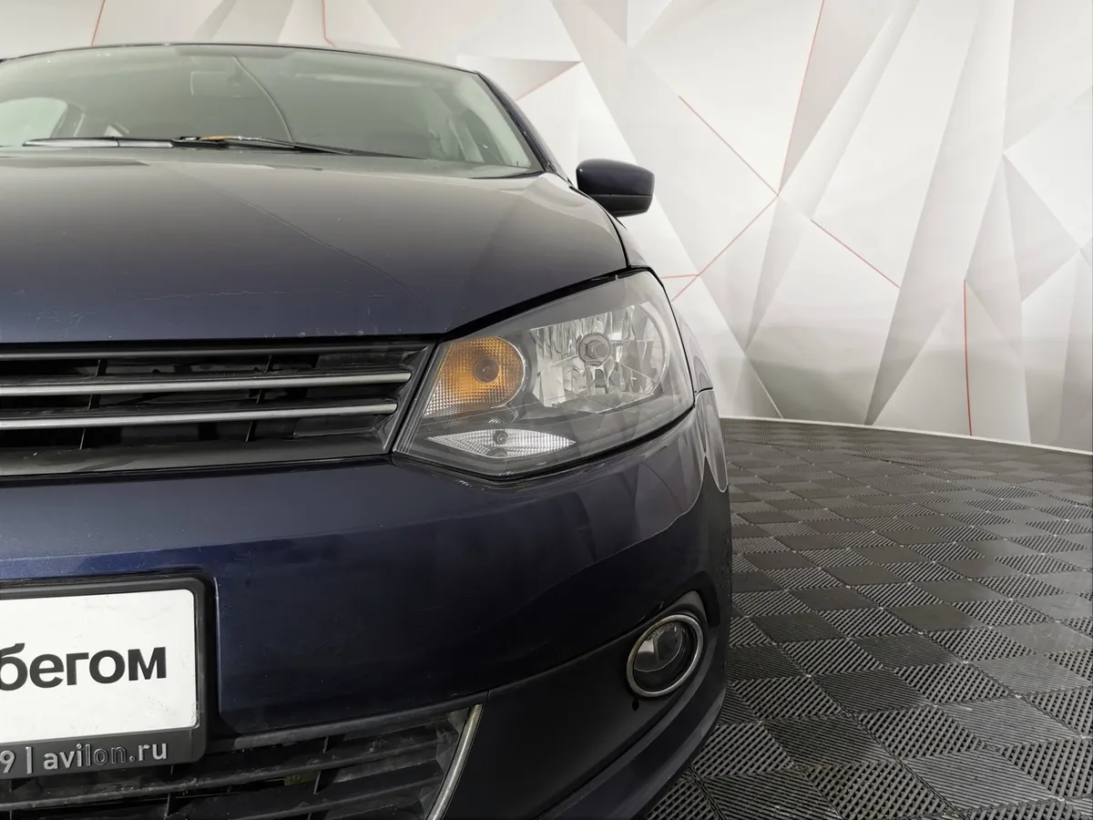 Volkswagen Polo 1.6 MPI AT (110 л.с.) Highline Синий в АВИЛОН. Слайд №10