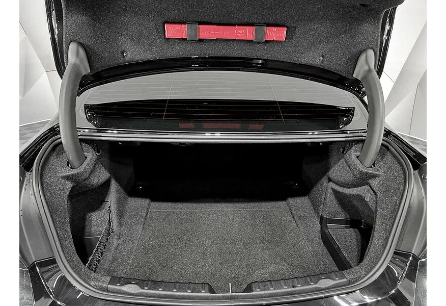 BMW 3 серия 318i AT (136 л.с.) Черный в АВИЛОН. Слайд №9