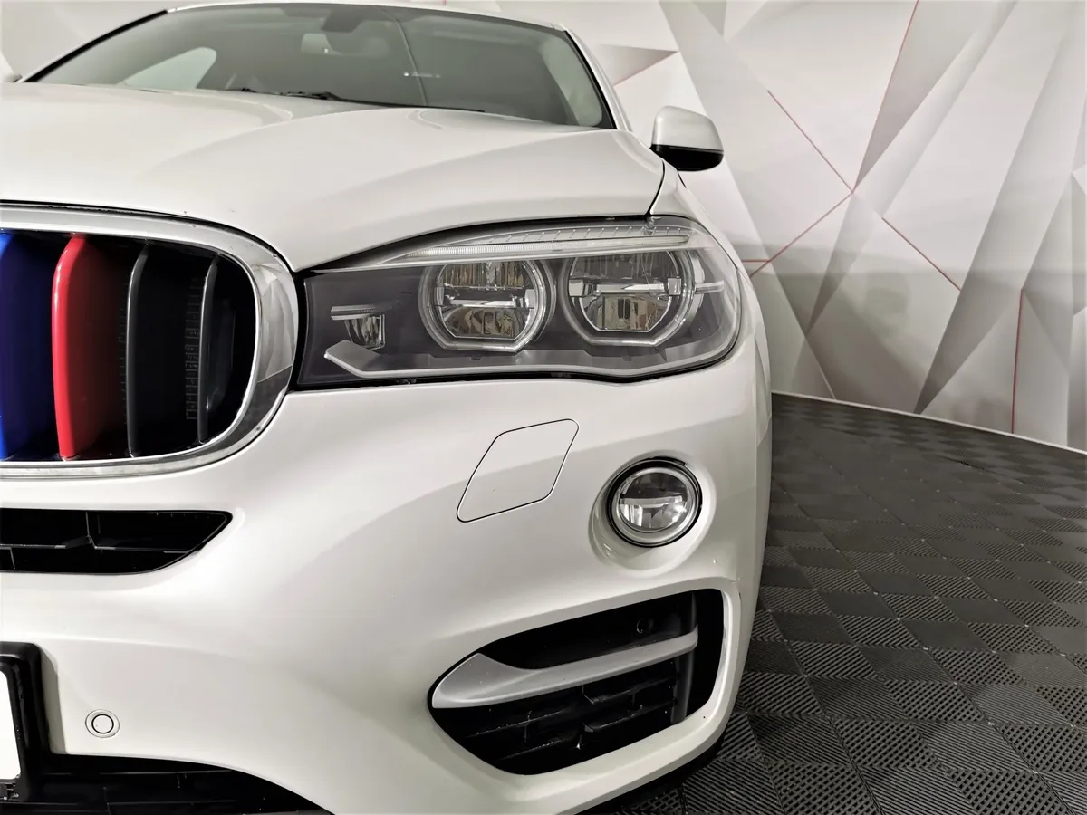 BMW X6 xDrive35i Steptronic (306 л.с.) Белый в АВИЛОН. Слайд №8