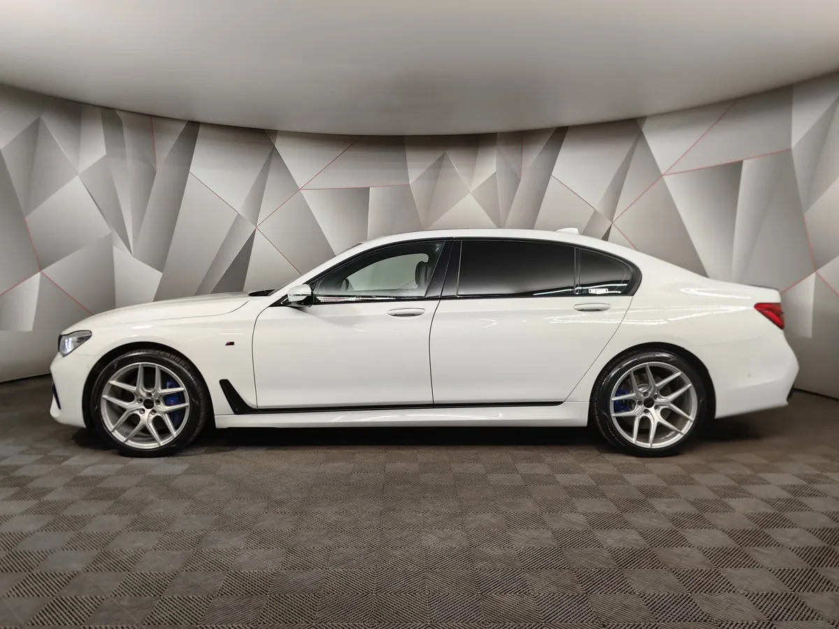 BMW 7 серия 730Ld xDrive AT (265 л.с.) Белый в АВИЛОН. Слайд №5
