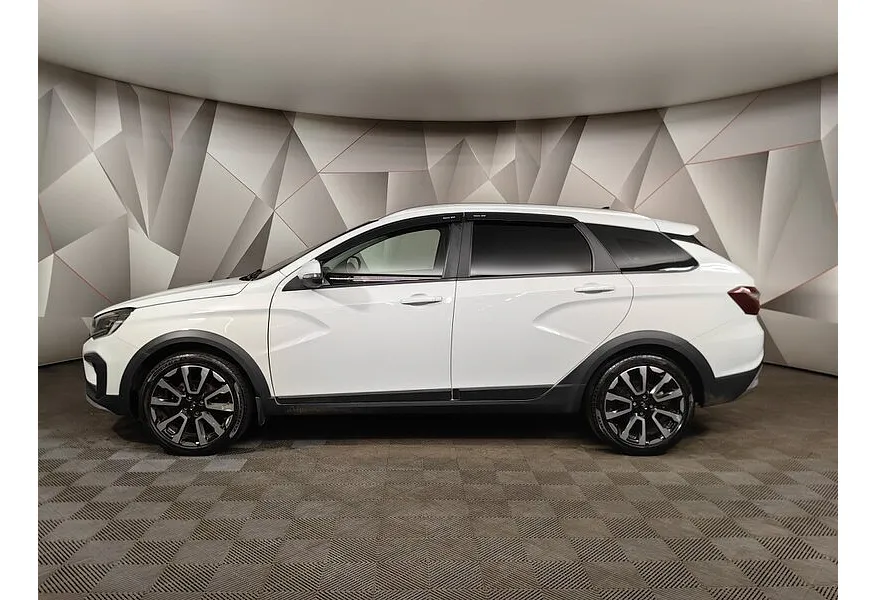 LIVE. Слайд №3